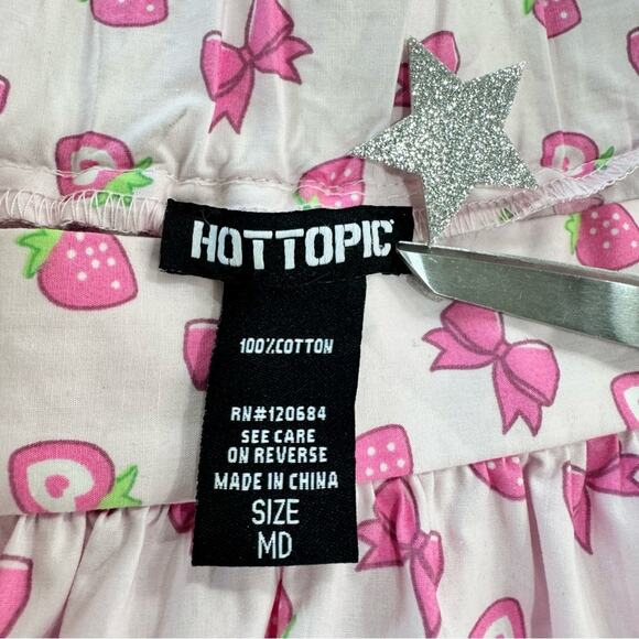 Hot Topic Strawberry & Bows Petticoat Tier Skirt Medium Sweet Society - Picture 3 of 9